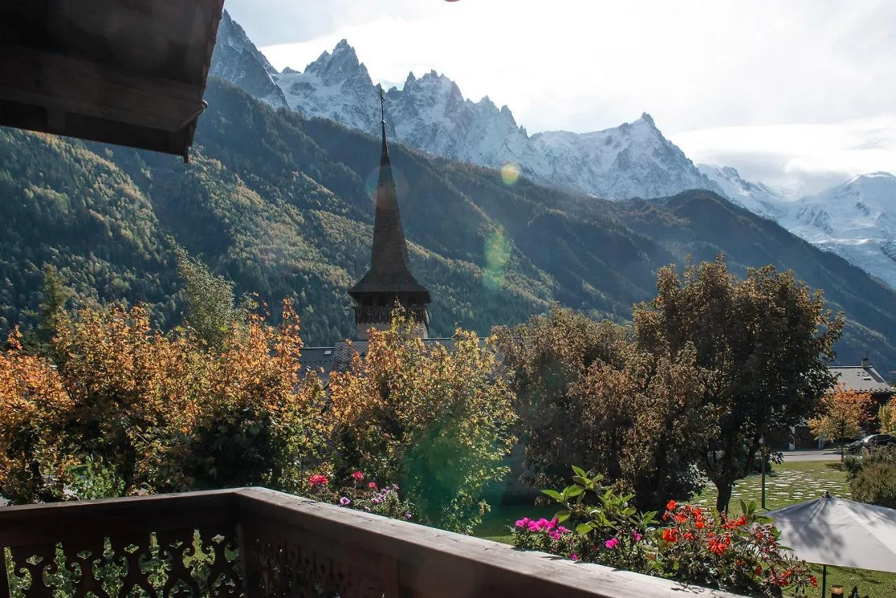 Hotel Le Castel Chamonix 3*,  France